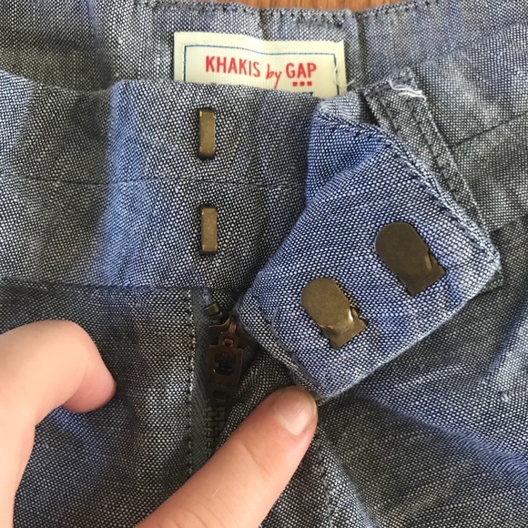 Blue Textured Khakis by Gap Shorts - Picture 4 of 5